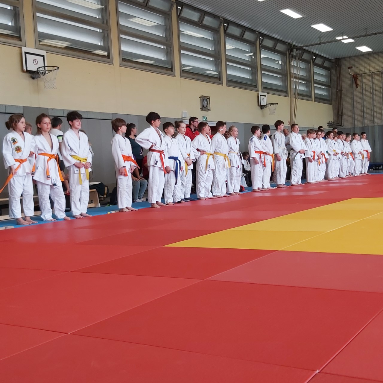 Judo Mannschaftsfoto beim Wettkampf