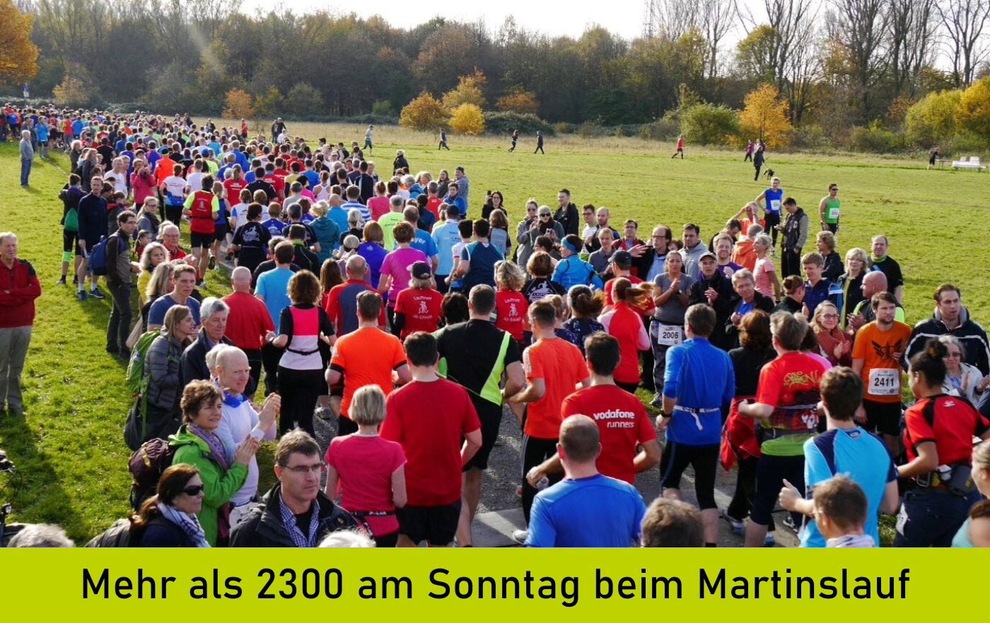 Tausende Menschen laufen beim Martinslauf am Unterbacher See