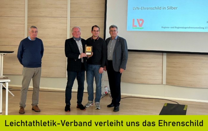 Dr. Michael Görlach und Fabian Reismann erhalten das LVN-Ehrenschild in Silber.